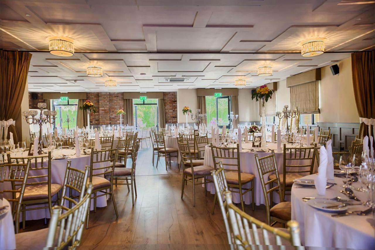The Village Hotel, Bar And Restaurant Bettystown Extérieur photo