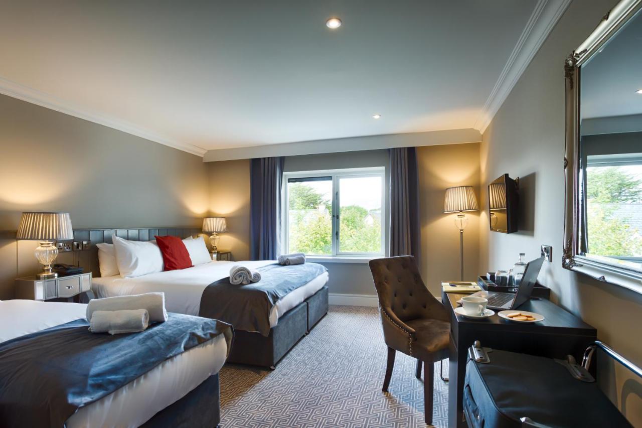 The Village Hotel, Bar And Restaurant Bettystown Extérieur photo