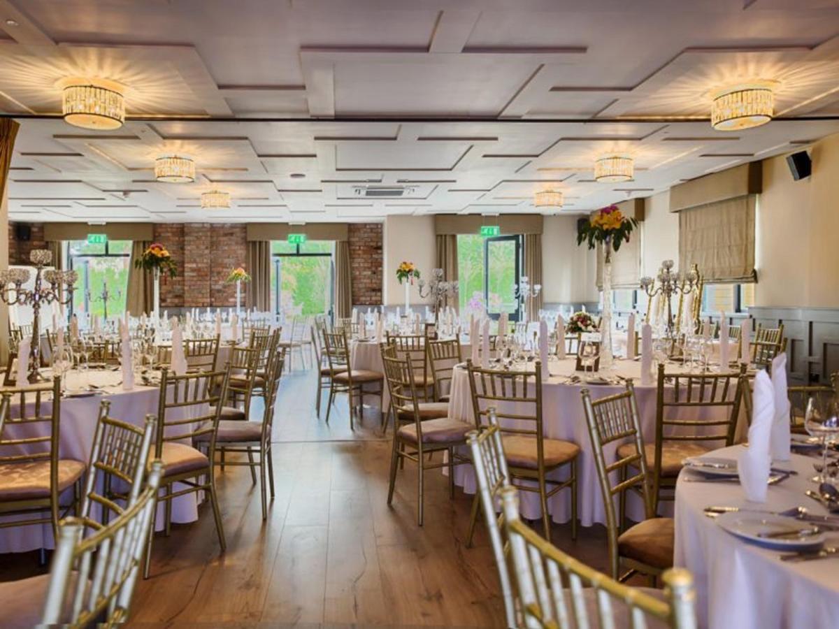 The Village Hotel, Bar And Restaurant Bettystown Extérieur photo