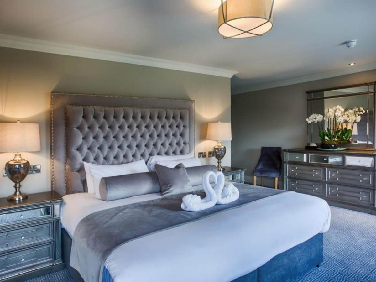 The Village Hotel, Bar And Restaurant Bettystown Extérieur photo